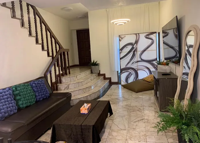 Private House 3 Beds + Double Beds In Heart Of Phromphong Bangkok