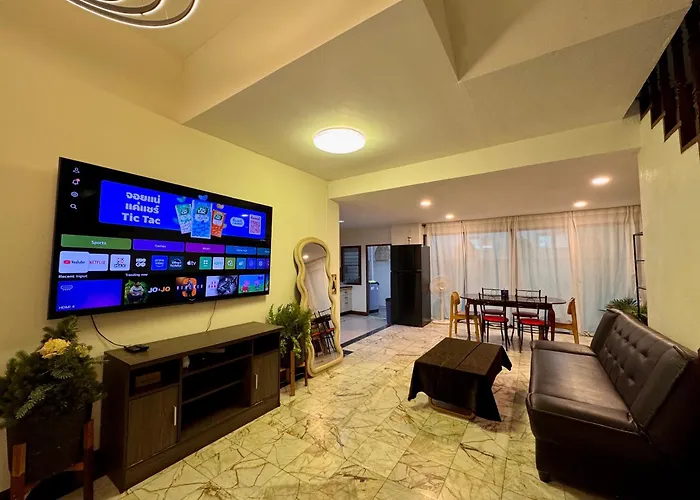 Private House 3 Beds + Double Beds In Heart Of Phromphong Villa