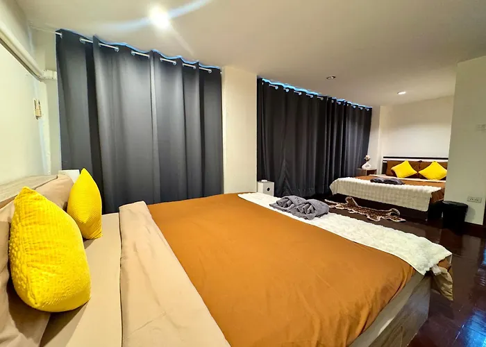 Private House 3 Beds + Double Beds In Heart Of Phromphong Bangkok